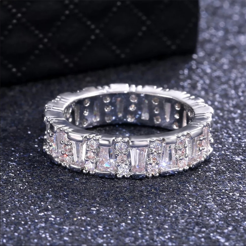 New Luxury 925 Silver Baguette Diamond Ring 💍 - Picture 2 of 6